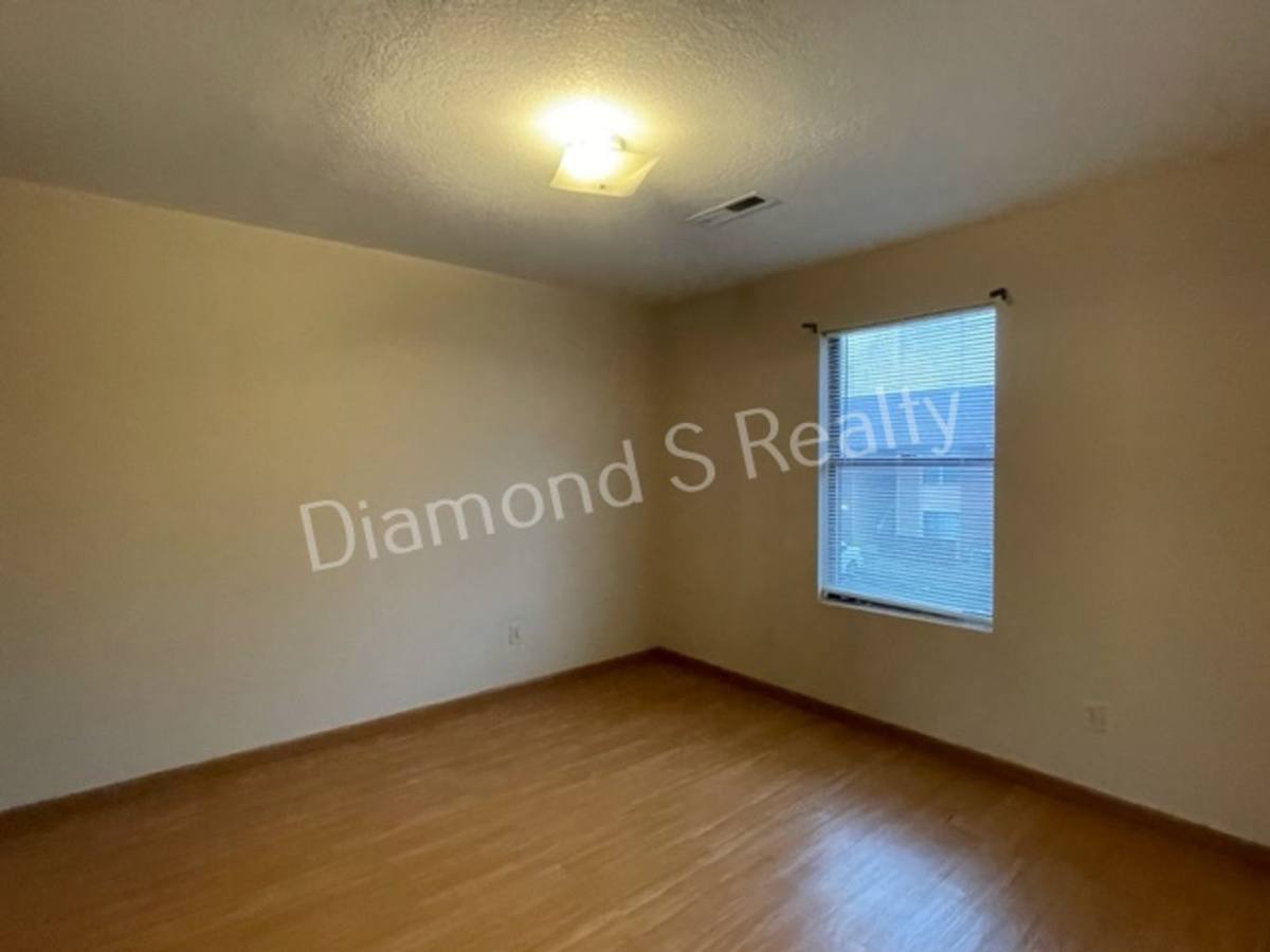 Apartment for rent at 2159 E Macs Court, Springfield, MO 65804