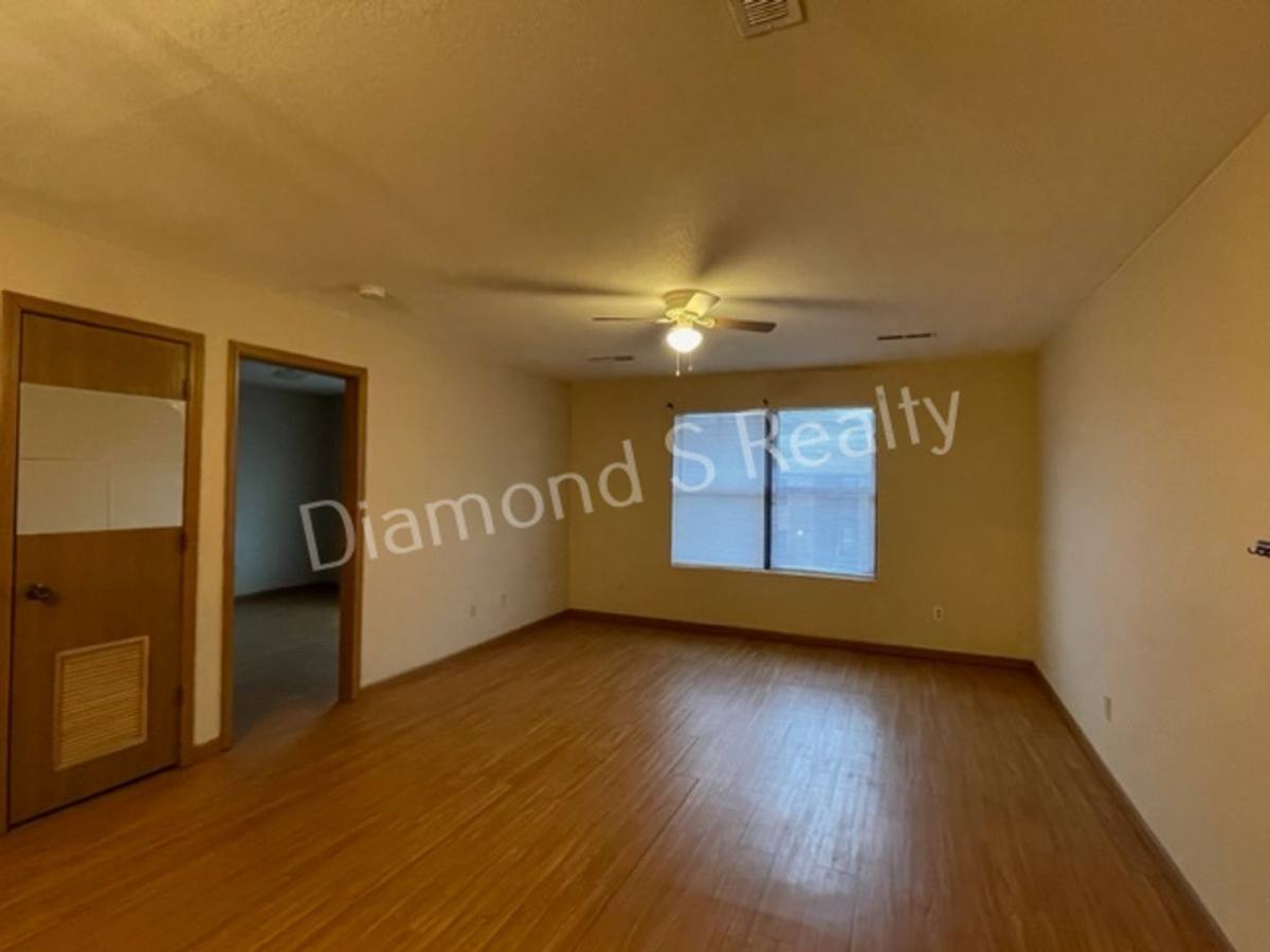 Apartment for rent at 2159 E Macs Court, Springfield, MO 65804