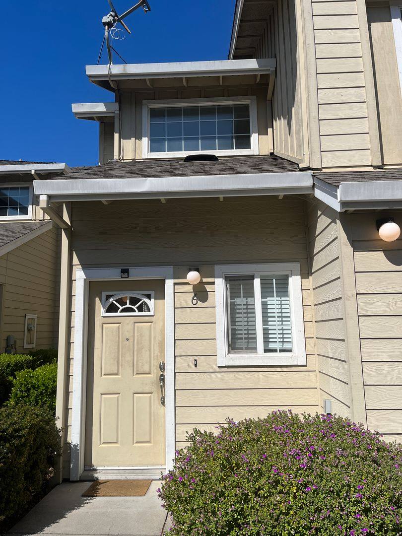 Townhouse for rent at 6 Chappell Loop, Freedom, CA 95019