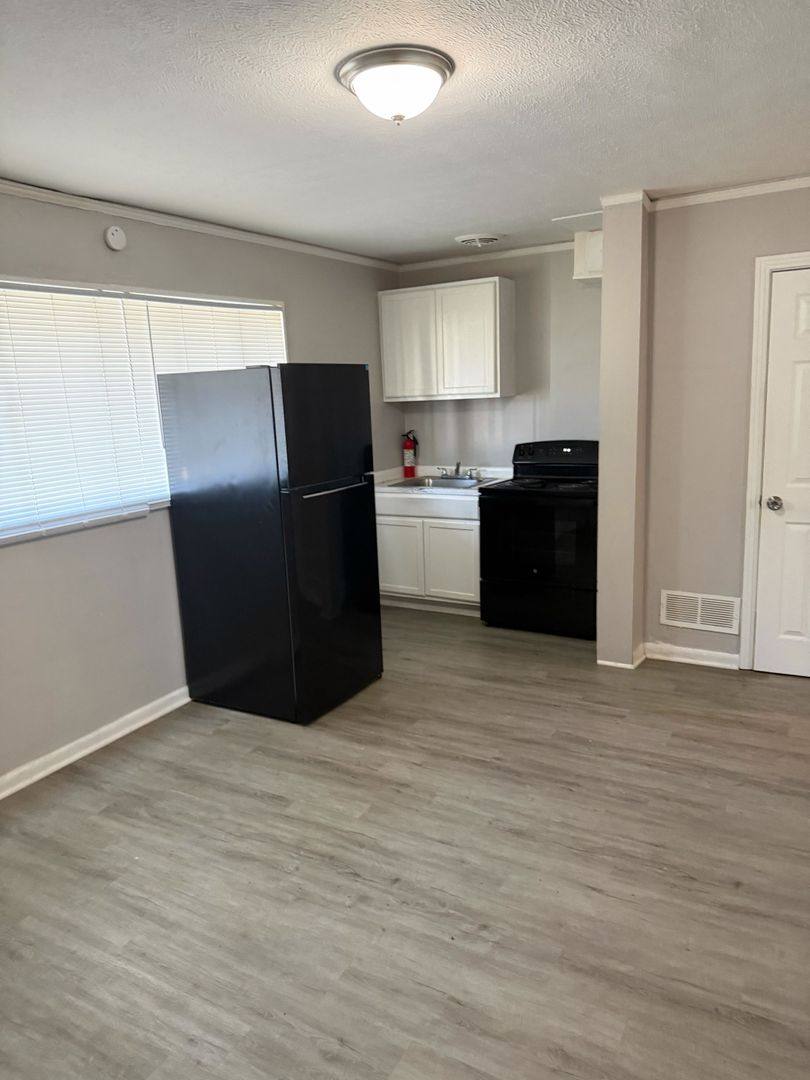 Apartment for rent at 203 Stirling St, Jackson, MS 39216