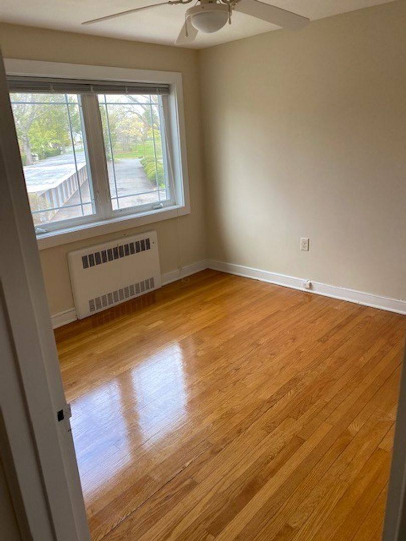 Apartment for rent at 1047 Whitney Ave, Hamden, CT 06517