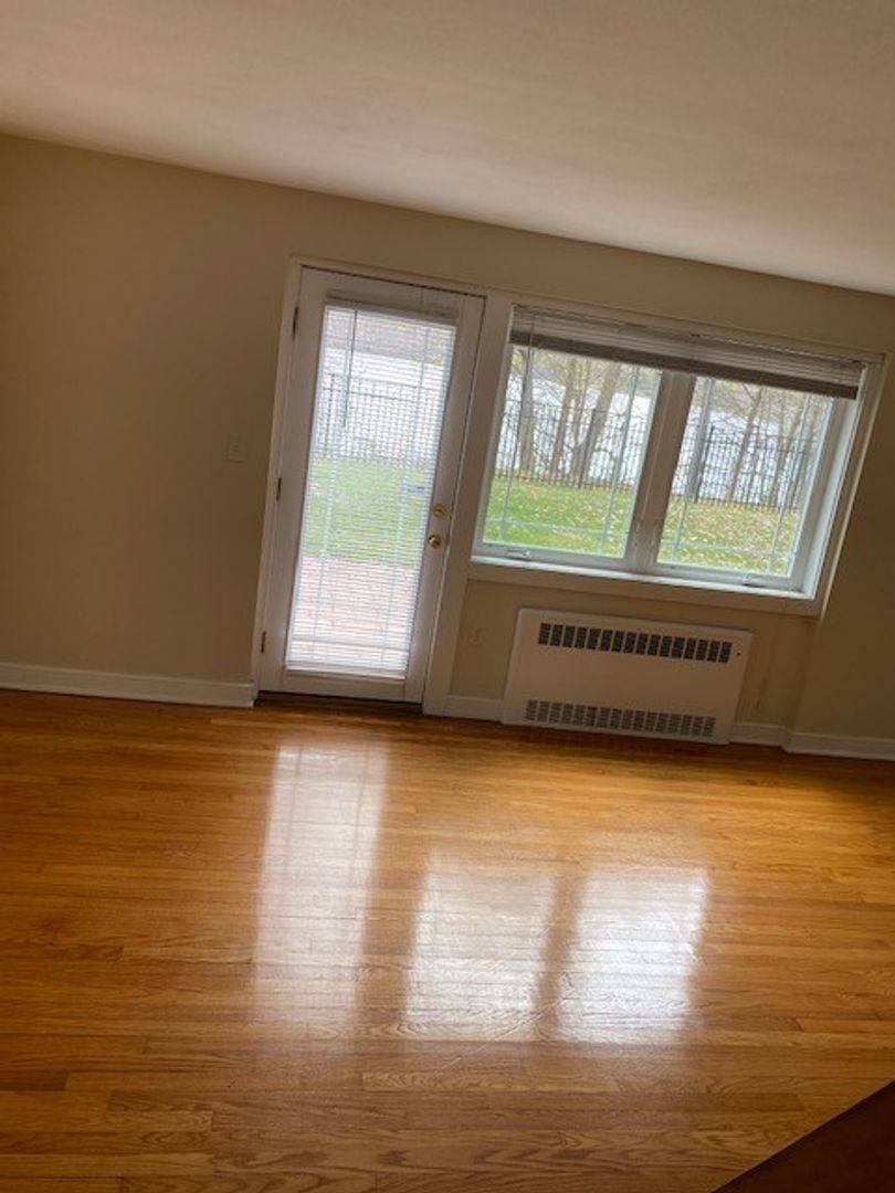 Apartment for rent at 1047 Whitney Ave, Hamden, CT 06517