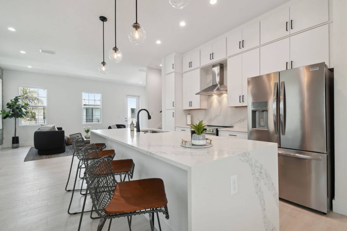 Apartment for rent at 2726 5th Ave S, Saint Petersburg, FL 33712