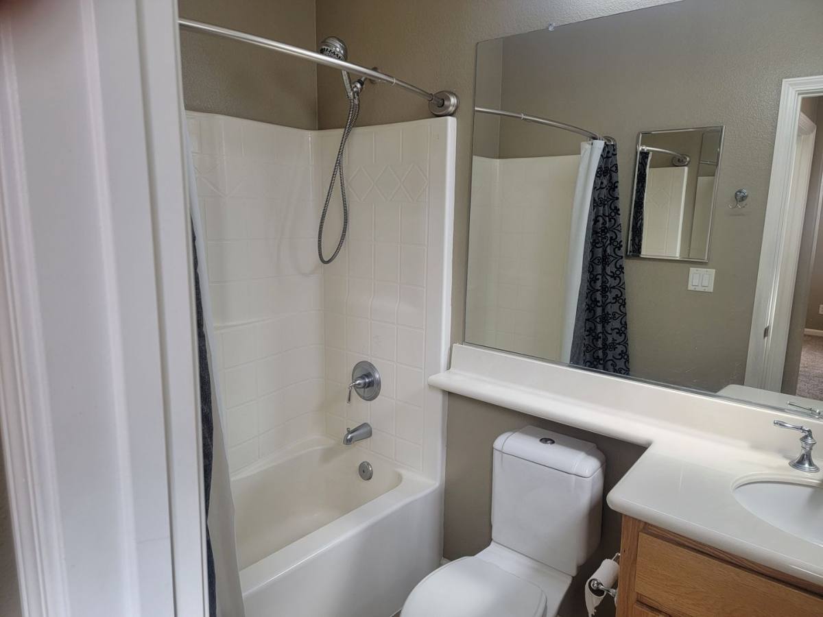 House for rent at 120 Soaring Hawk Lane, Sacramento, CA 95833
