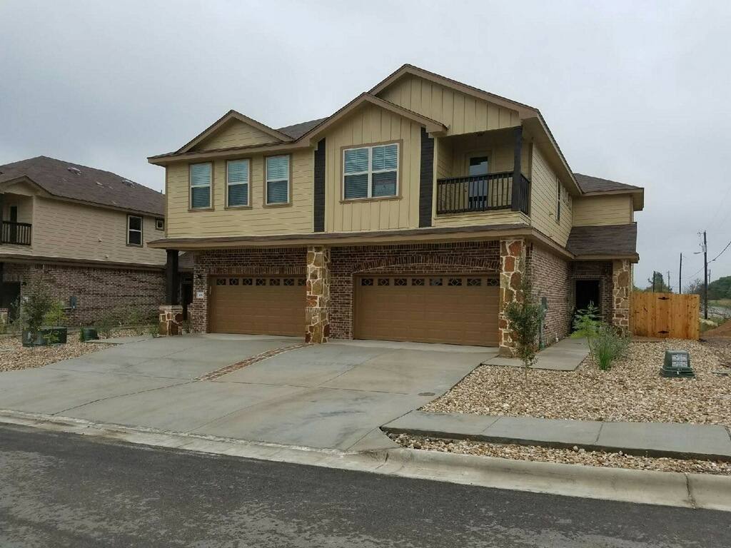 Townhouse for rent at 106 Lakeview Court, Kyle, TX 78640