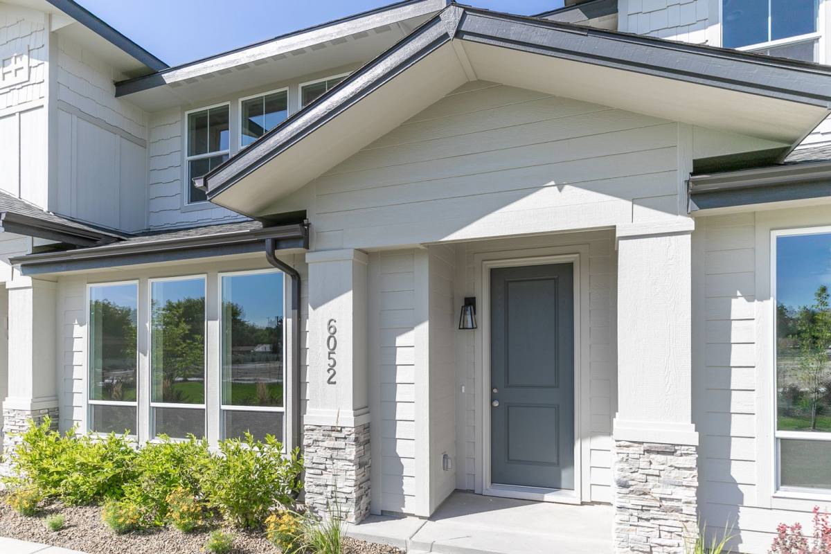 Townhouse for rent at 6077 N Tarako Ave, Garden City, ID 83714