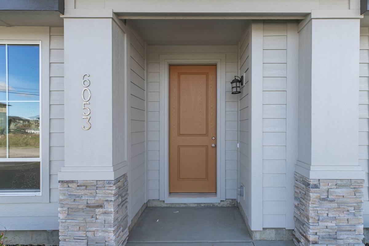 Townhouse for rent at 6077 N Tarako Ave, Garden City, ID 83714