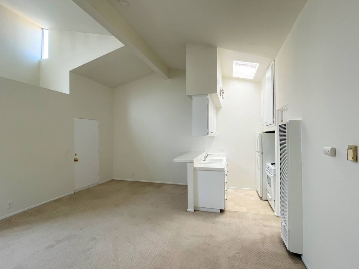 Apartment for rent at 3760 Kelton Ave, Los Angeles, CA 90034
