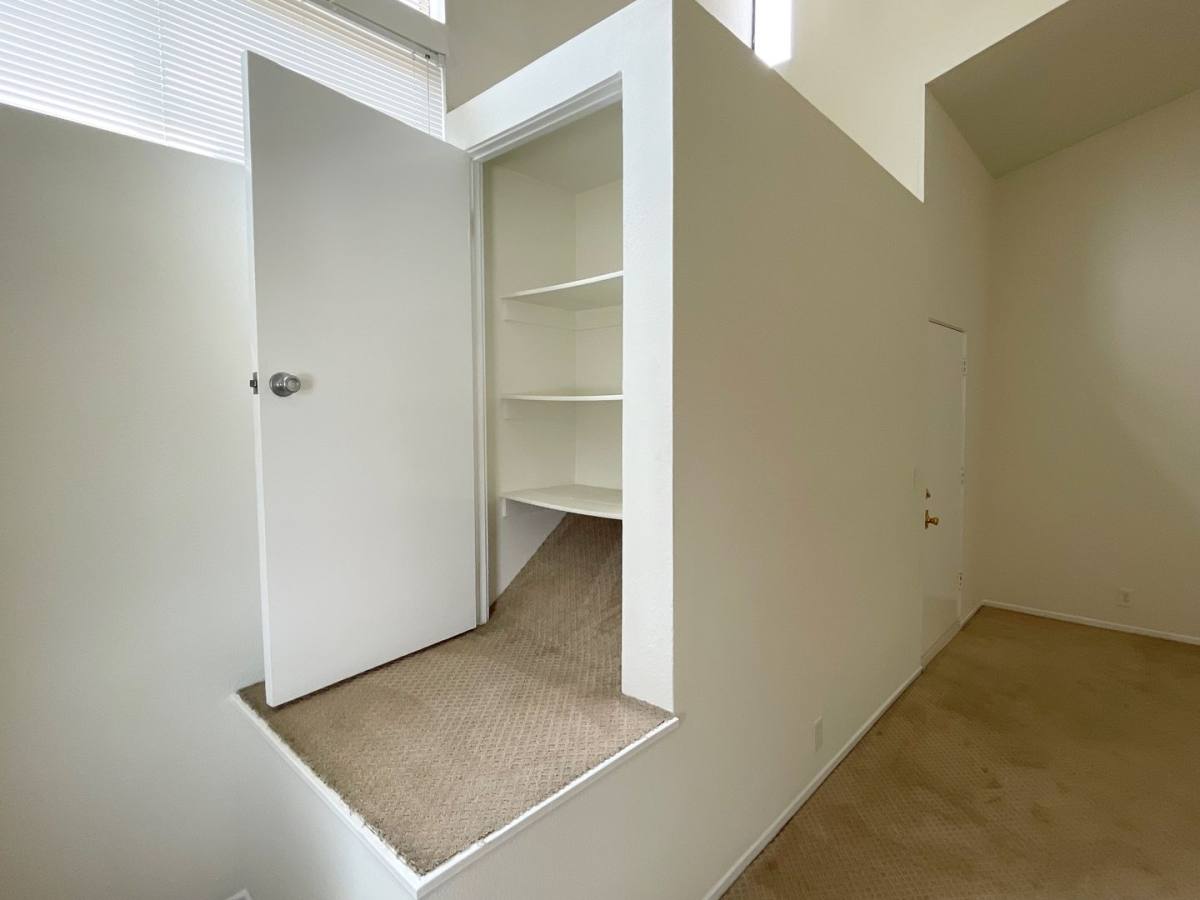 Apartment for rent at 3760 Kelton Ave, Los Angeles, CA 90034