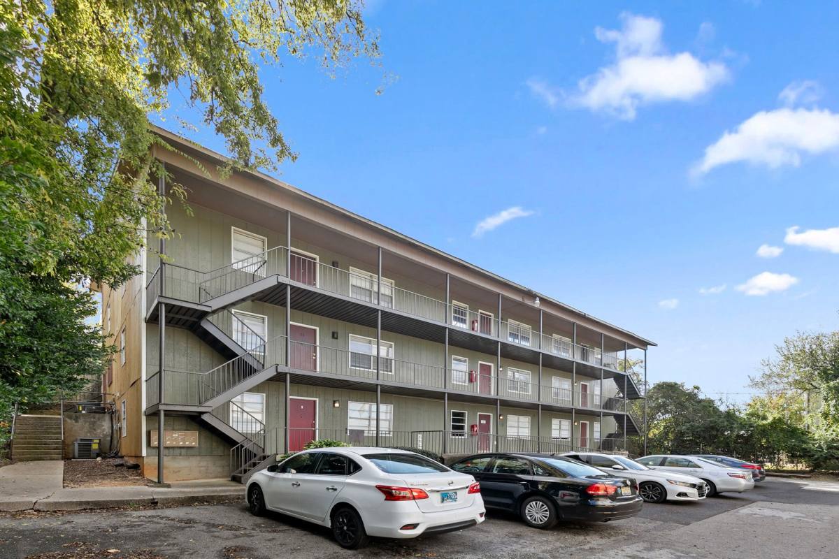 Apartment for rent at 1147-1149 14th Ave S, Birmingham, AL 35205