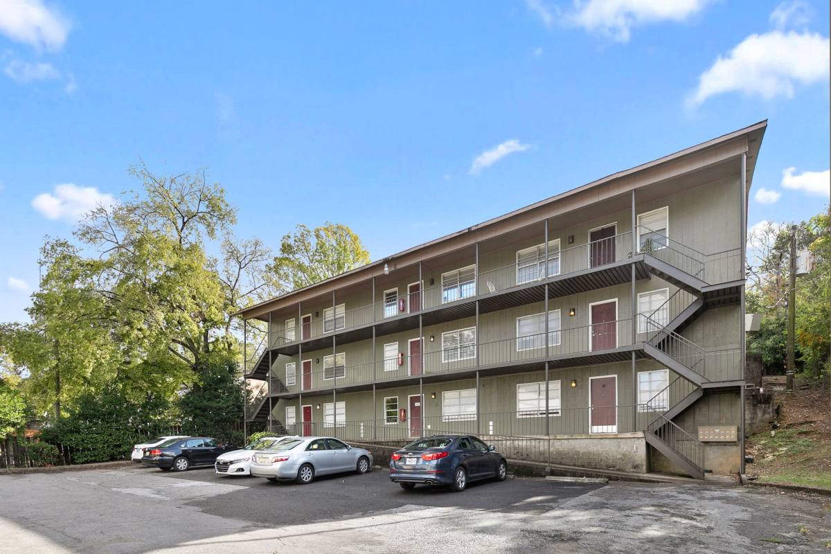 Apartment for rent at 1147-1149 14th Ave S, Birmingham, AL 35205