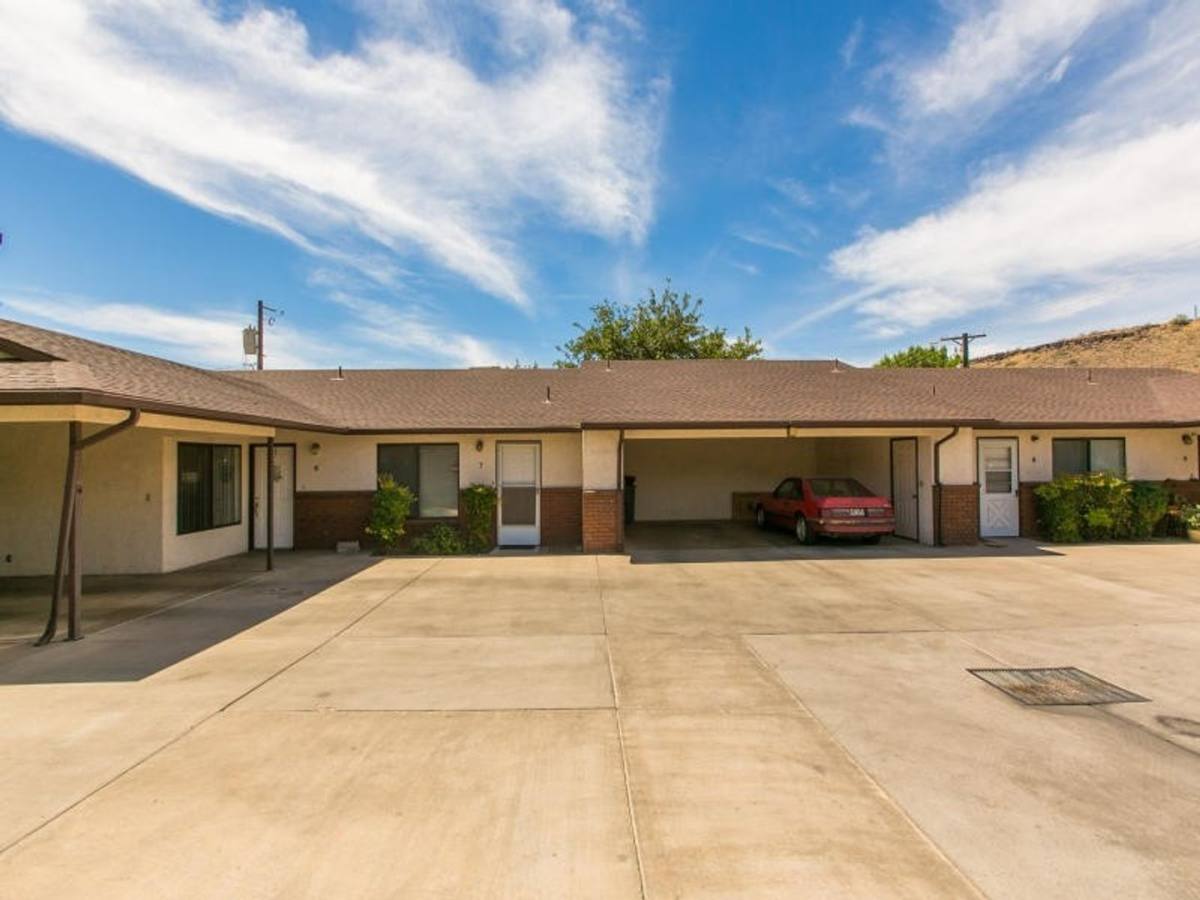 Townhouse for rent at 155 W 300 S, Saint George, UT 84770