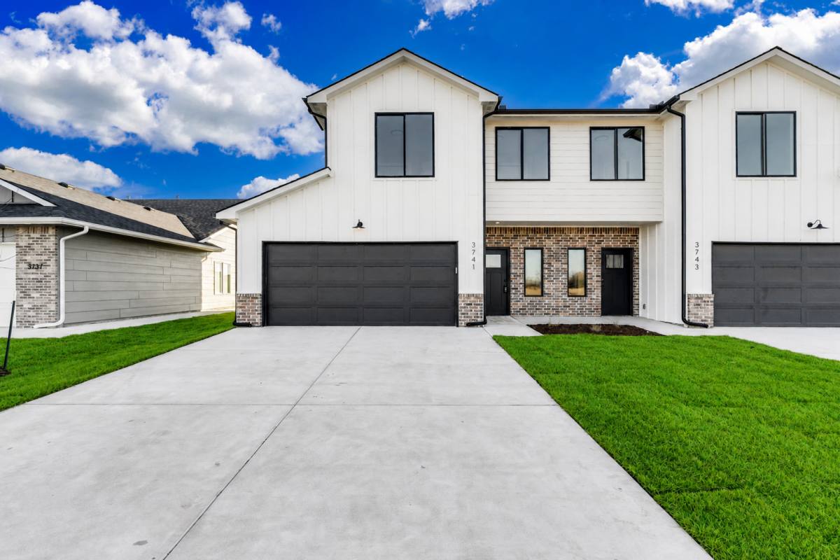 Apartment for rent at 5416 N Brisk Bay Circle, Maize, KS 67101