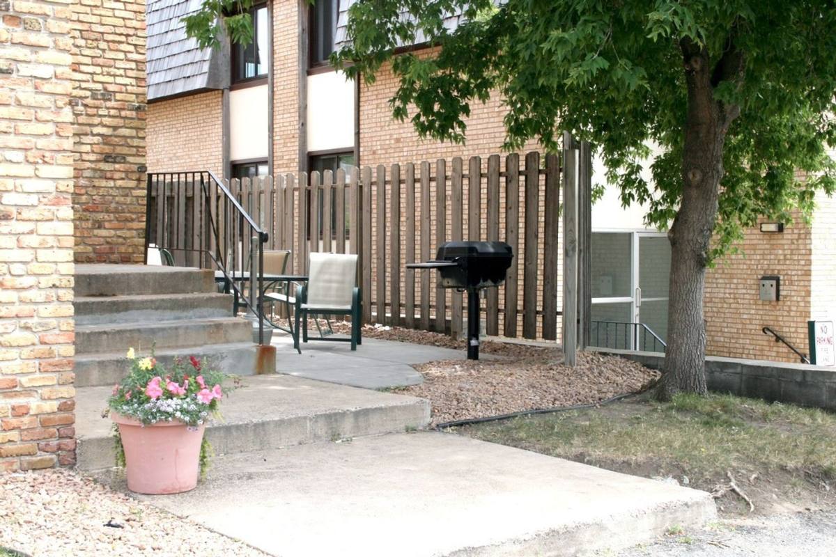 Apartment for rent at 110 11th Ave S, Hopkins, MN 55343