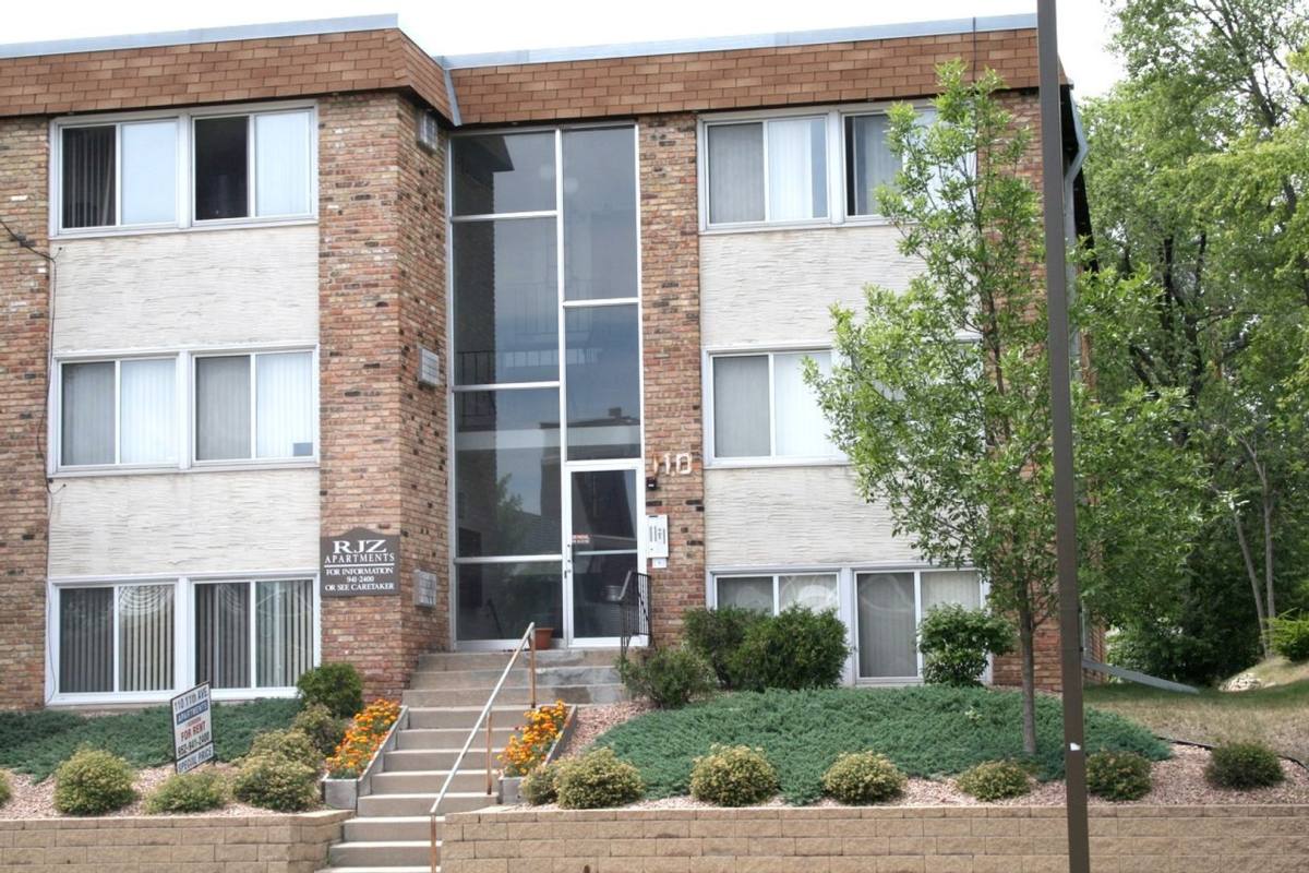 Apartment for rent at 110 11th Ave S, Hopkins, MN 55343