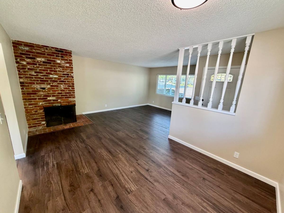Apartment for rent at 10245 SW Walnut St, Portland, OR 97223