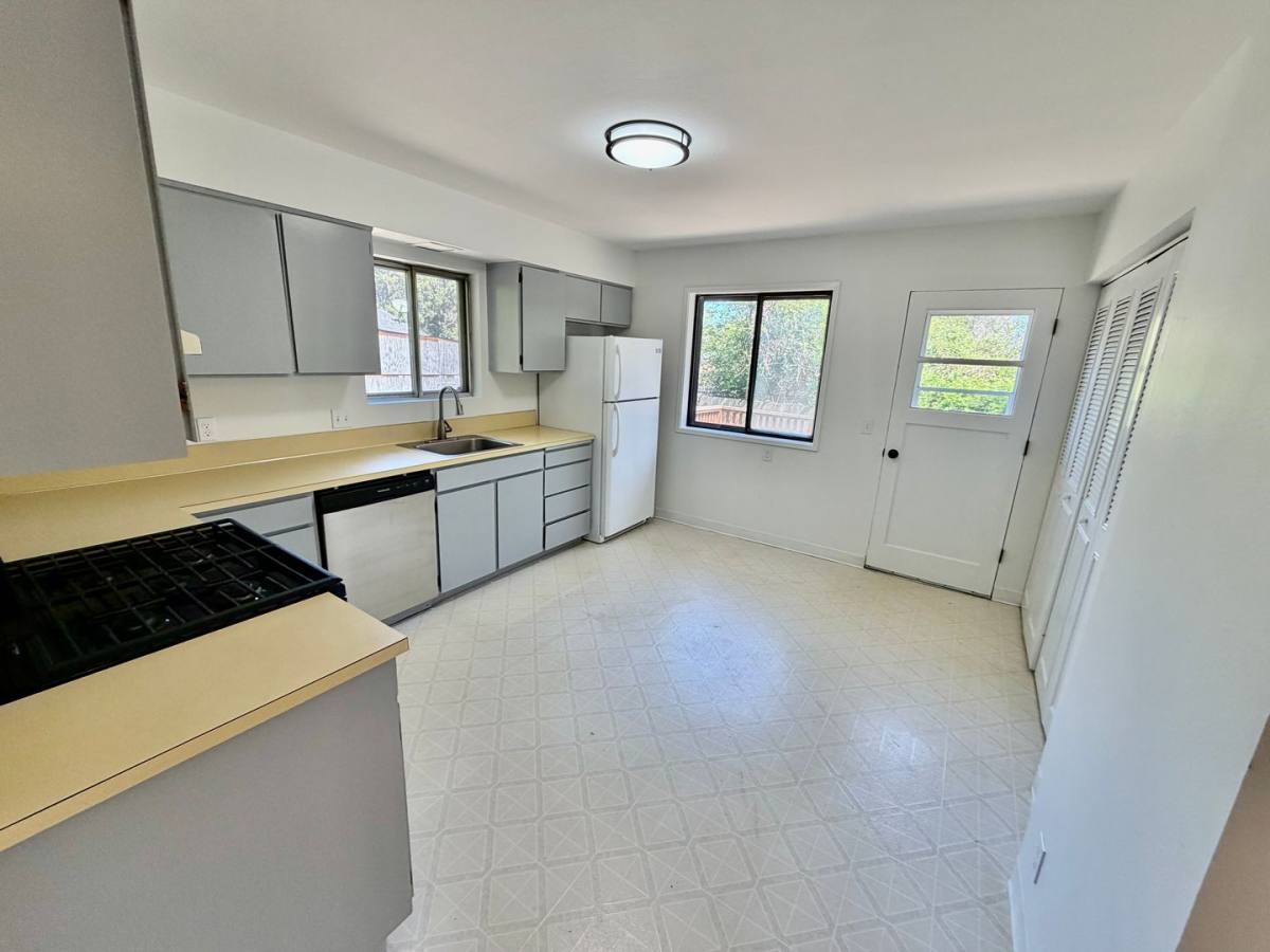 Apartment for rent at 10245 SW Walnut St, Portland, OR 97223