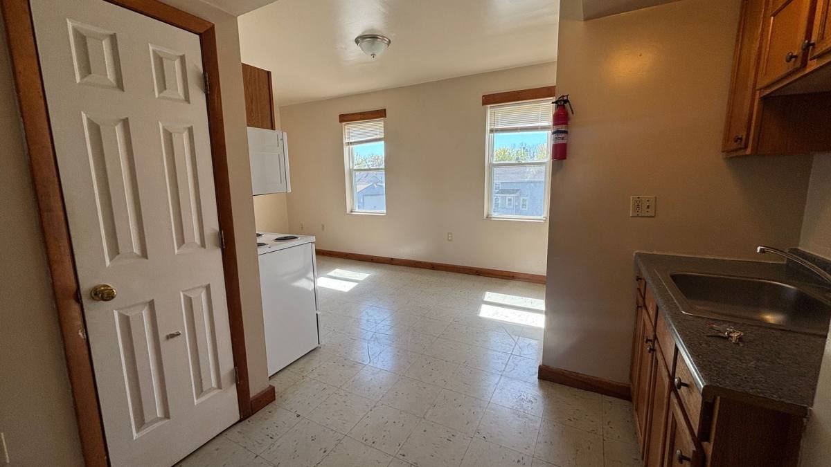 Apartment for rent at 21 W St, Chicopee, MA 01013