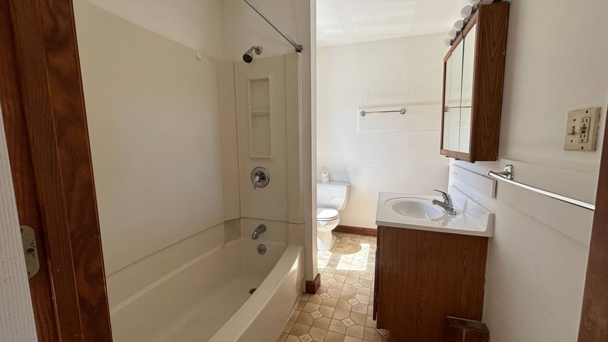 Apartment for rent at 21 W St, Chicopee, MA 01013