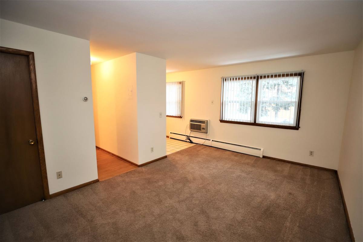 Apartment for rent at 7615 18th Ave S, Minneapolis, MN 55423