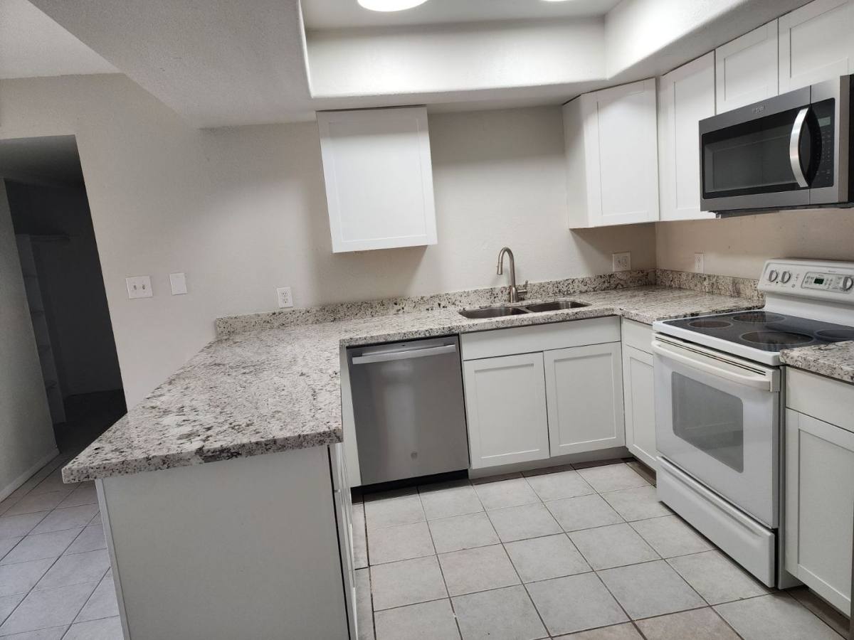 Apartment for rent at 526 N 4th St, Avondale, AZ 85323