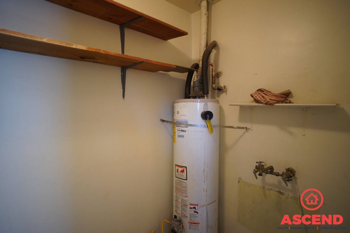 Apartment for rent at 2119 Watson St, Bakersfield, CA 93308