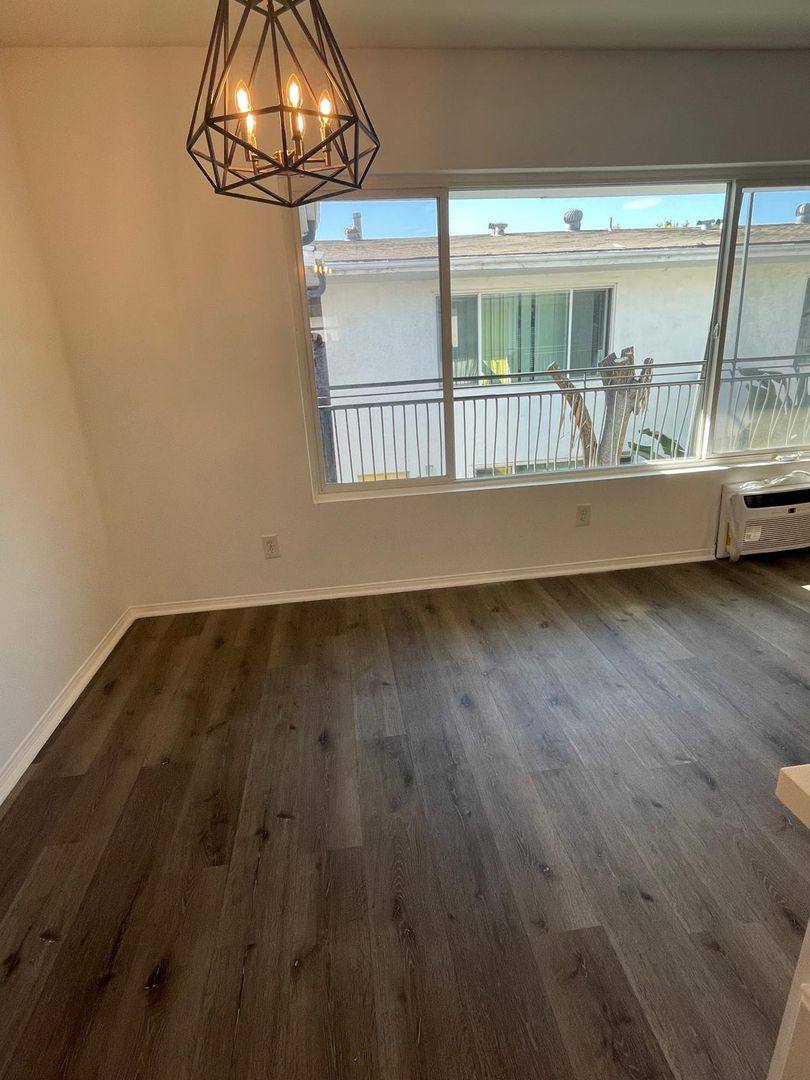 Apartment for rent at 1850-54 Pine Ave, Long Beach, CA 90806