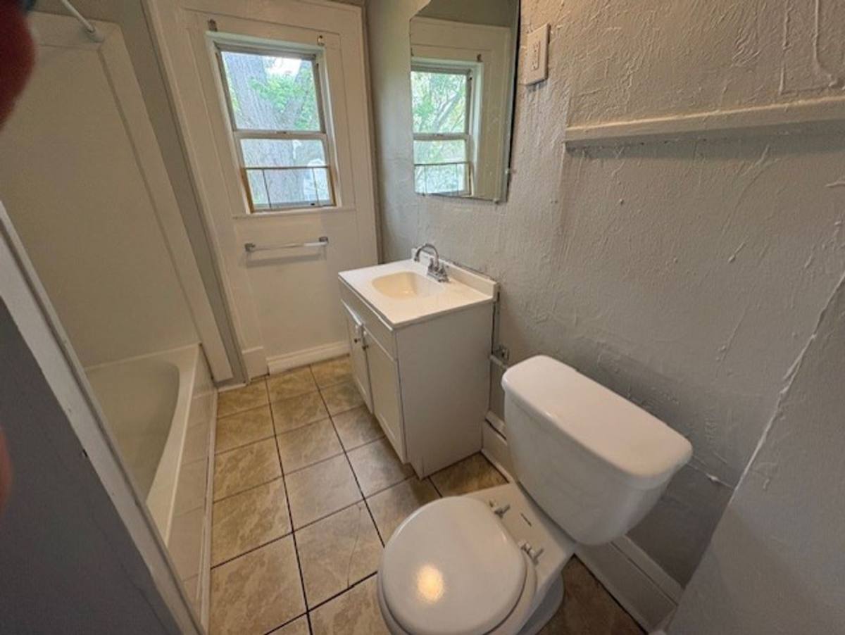 Apartment for rent at 806 Sherman St, Akron, OH 44311