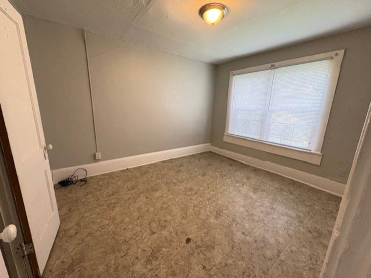Apartment for rent at 806 Sherman St, Akron, OH 44311