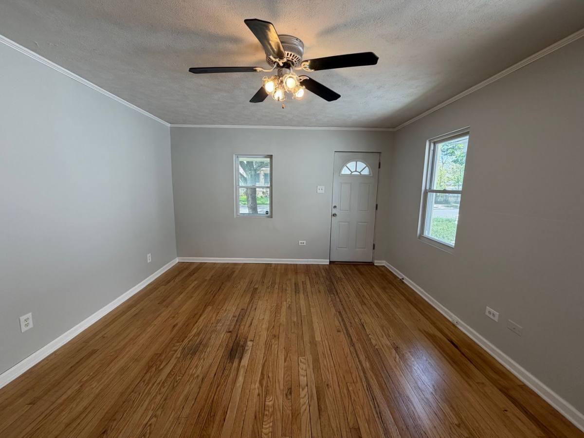 House for rent at 6103 W Clinton Ave, Cleveland, OH 44102