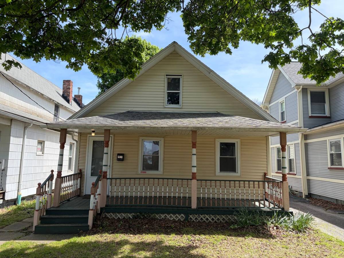House for rent at 6103 W Clinton Ave, Cleveland, OH 44102
