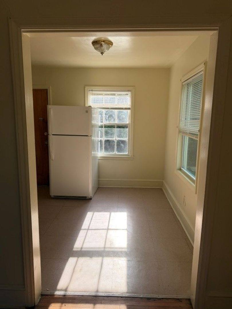 House for rent at 1901 Ashley Rd, Charlotte, NC 28208