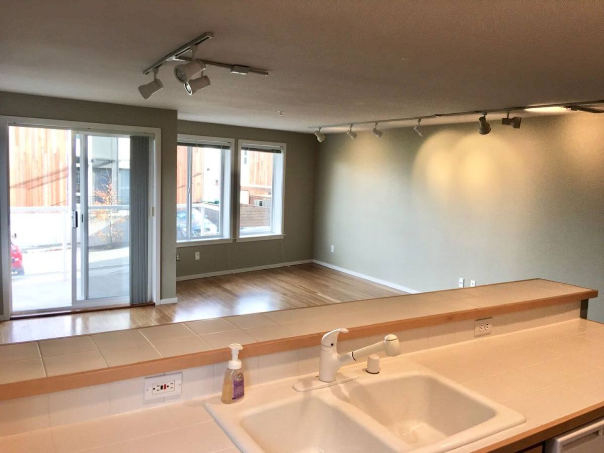 Condo for rent at 2432 Dexter Ave N, Seattle, WA 98109