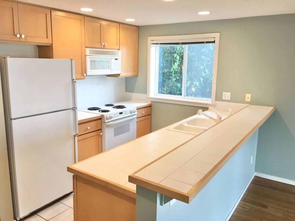 Condo for rent at 2432 Dexter Ave N, Seattle, WA 98109
