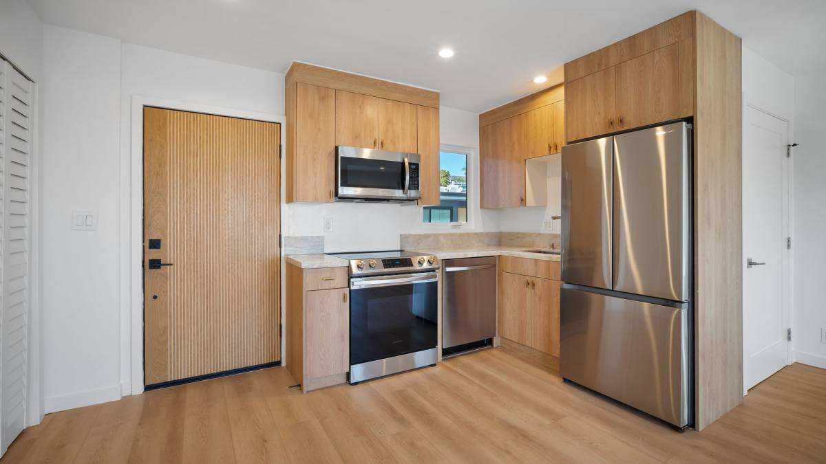 Apartment for rent at 1105 N Coast Highway, Laguna Beach, CA 92651