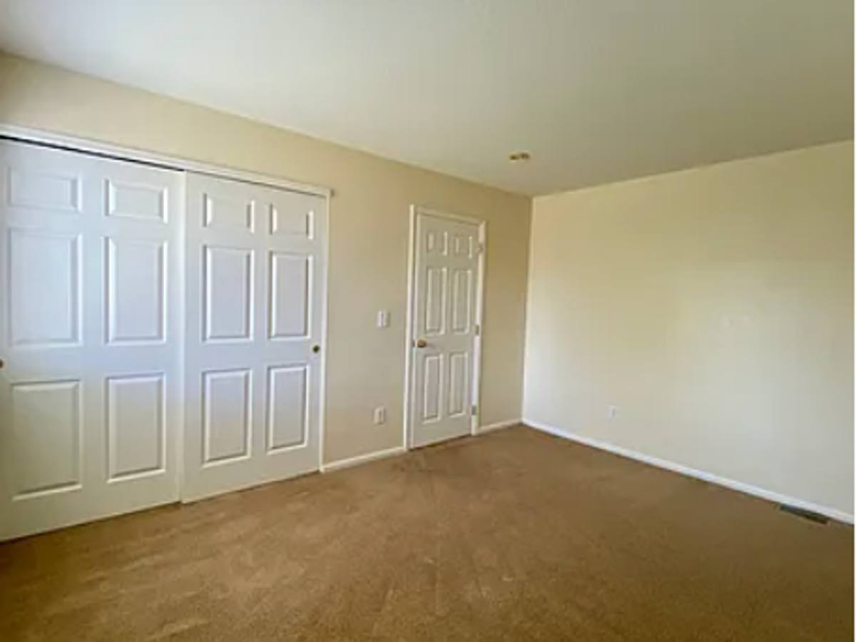 House for rent at 16676 E Phillips Place, Englewood, CO 80112