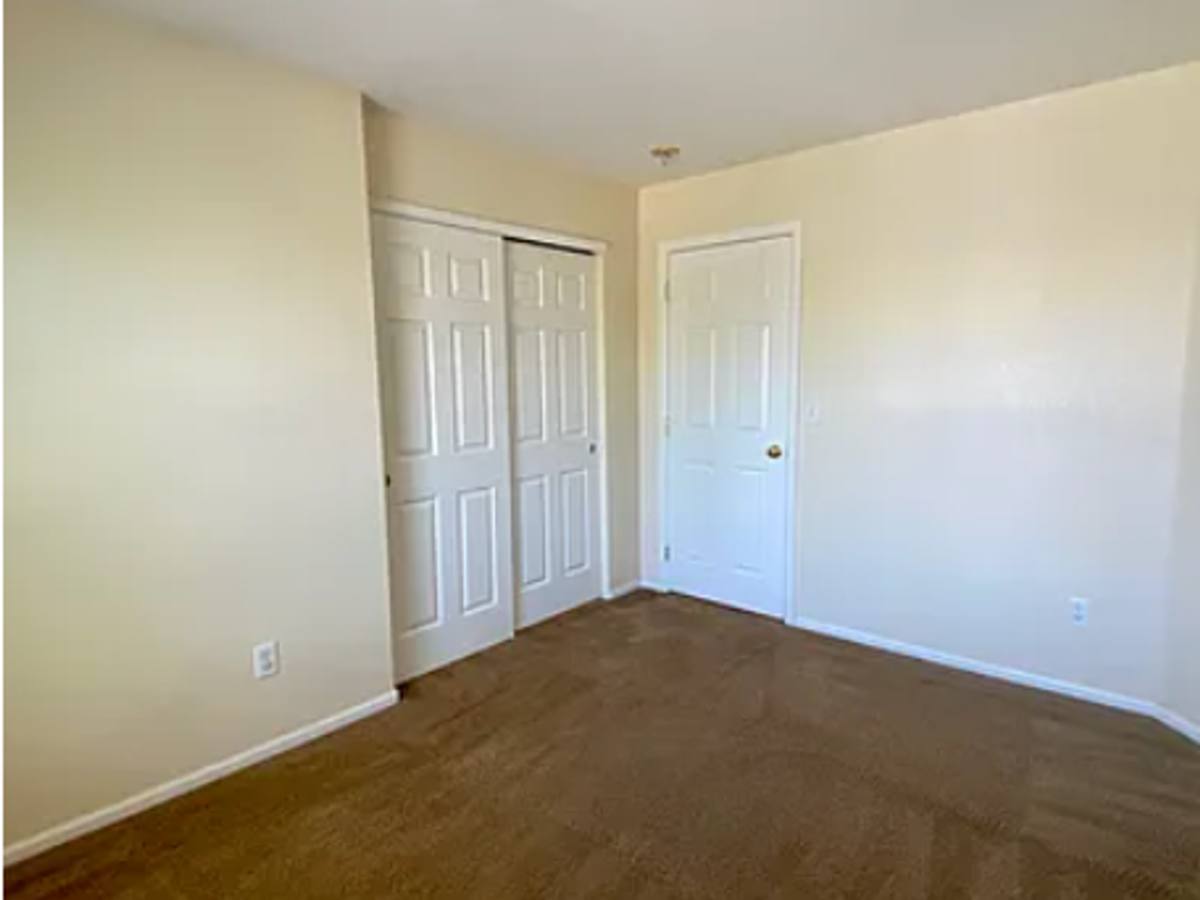 House for rent at 16676 E Phillips Place, Englewood, CO 80112