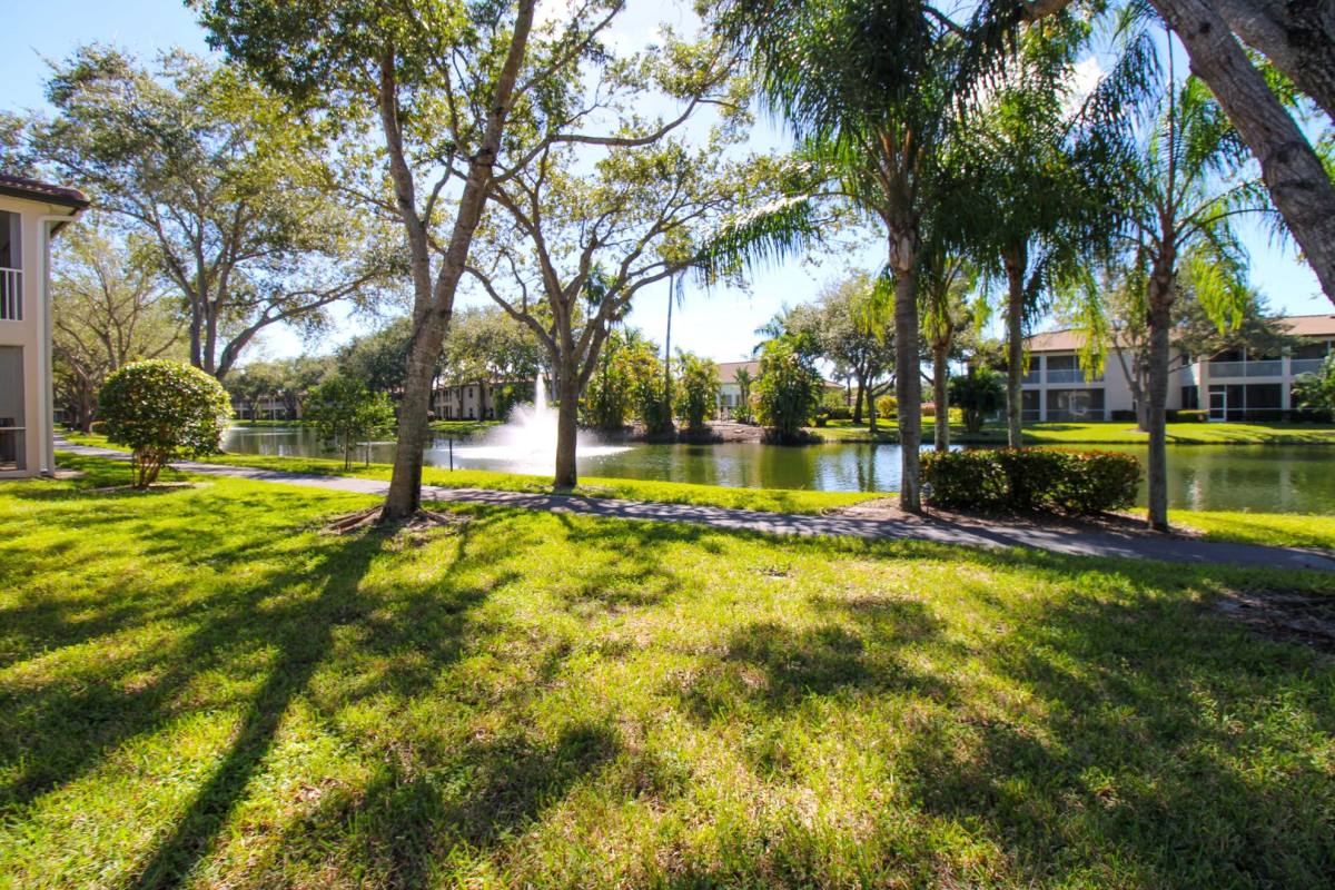 House for rent at 600 Diamond Circle, Naples, FL 34110