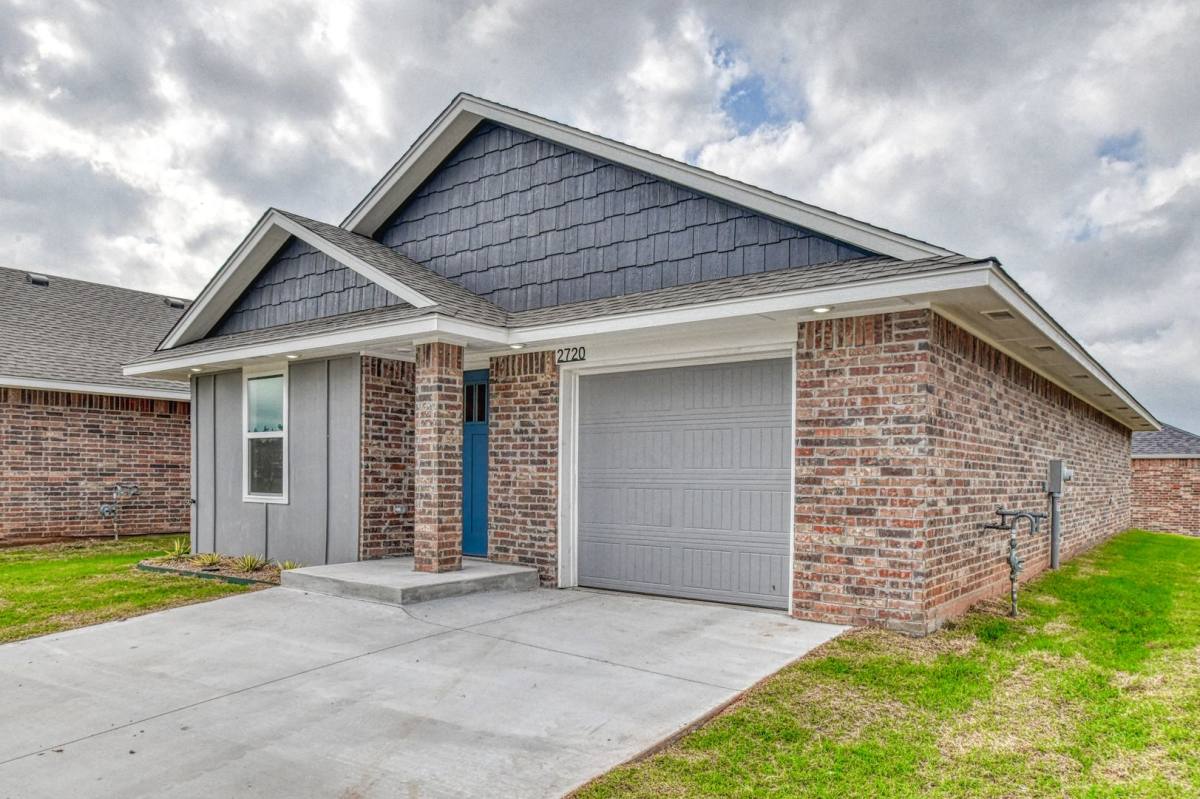 House for rent at 2720 Varenna Court, Norman, OK 73071