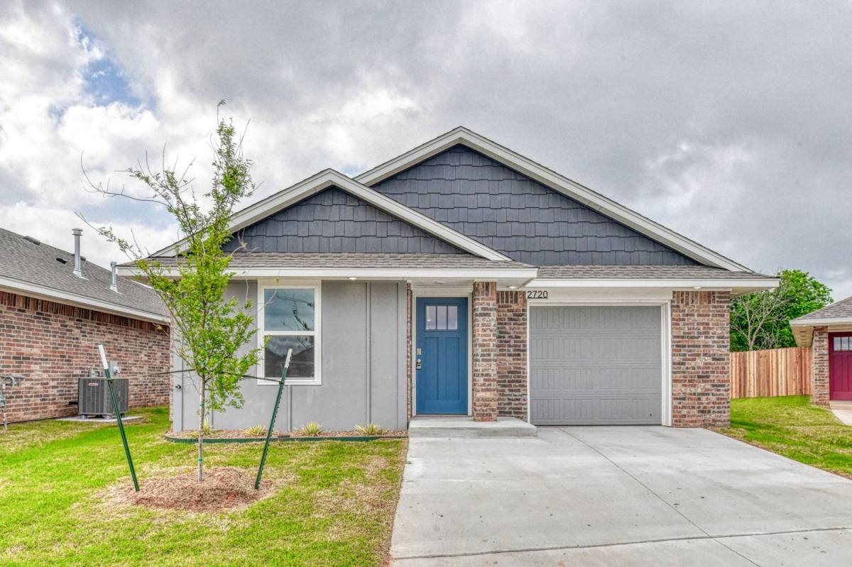 House for rent at 2720 Varenna Court, Norman, OK 73071