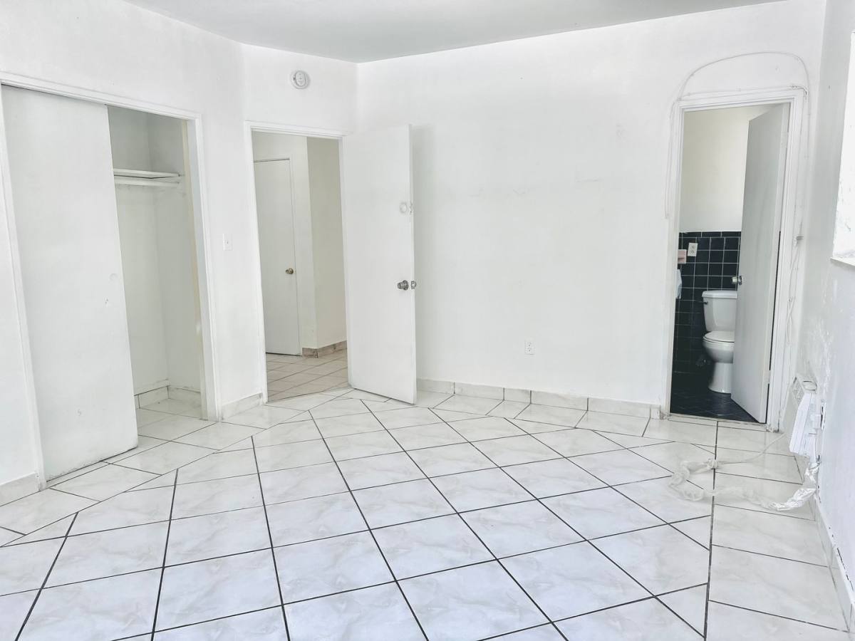 Apartment for rent at 1604 Bay Rd, Miami Beach, FL 33139