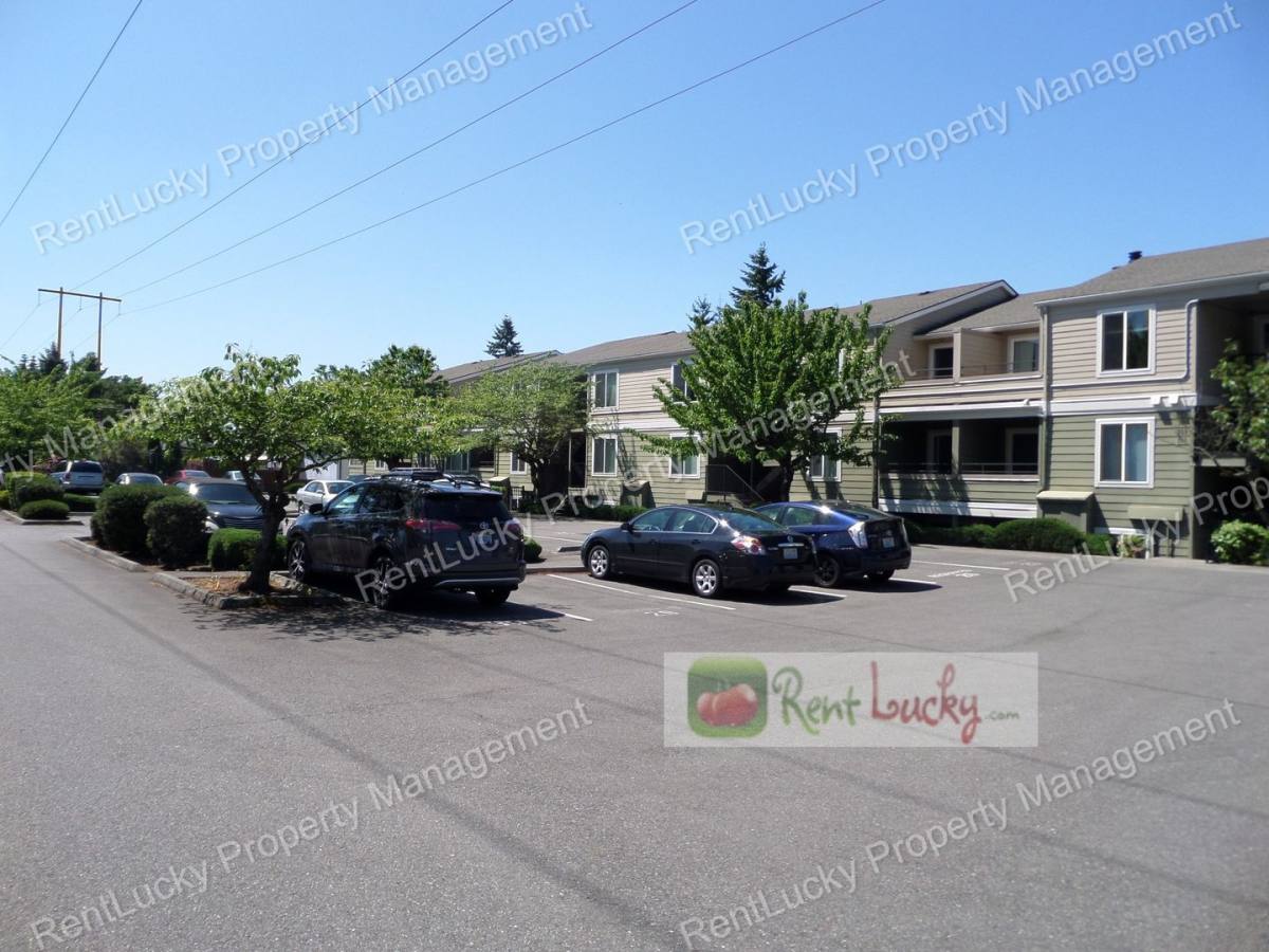 Apartment for rent at 3233 NE 12th St, Renton, WA 98056