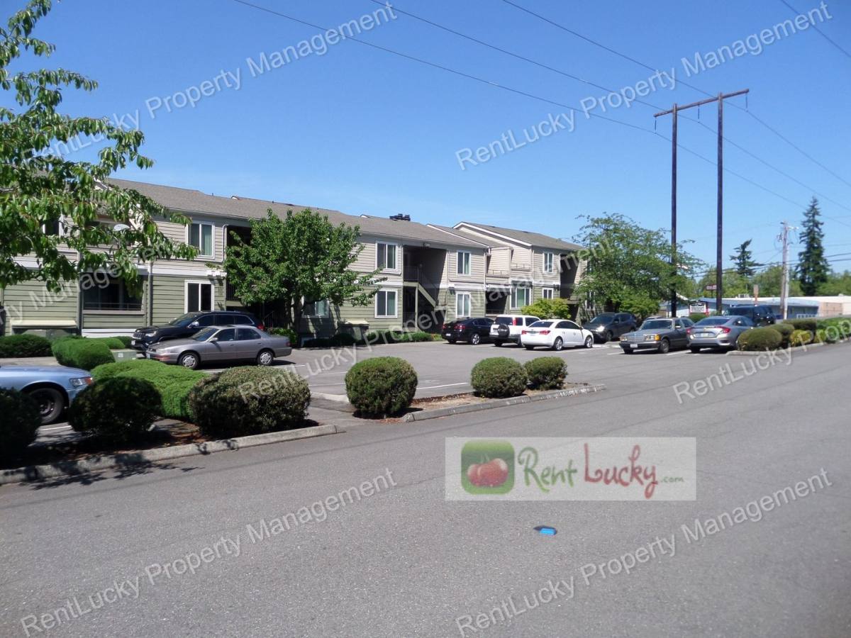 Apartment for rent at 3233 NE 12th St, Renton, WA 98056