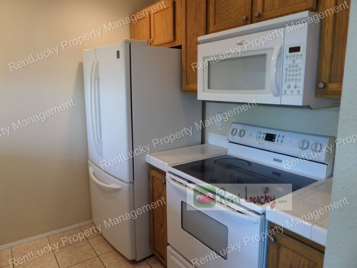 Apartment for rent at 3233 NE 12th St, Renton, WA 98056