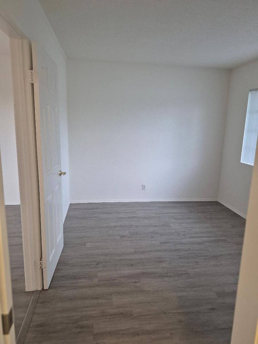 Apartment for rent at 1917, 1919 & 1921 Maple Ave, Costa Mesa, CA 92627