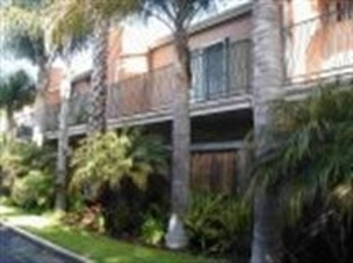 Apartment for rent at 1917, 1919 & 1921 Maple Ave, Costa Mesa, CA 92627