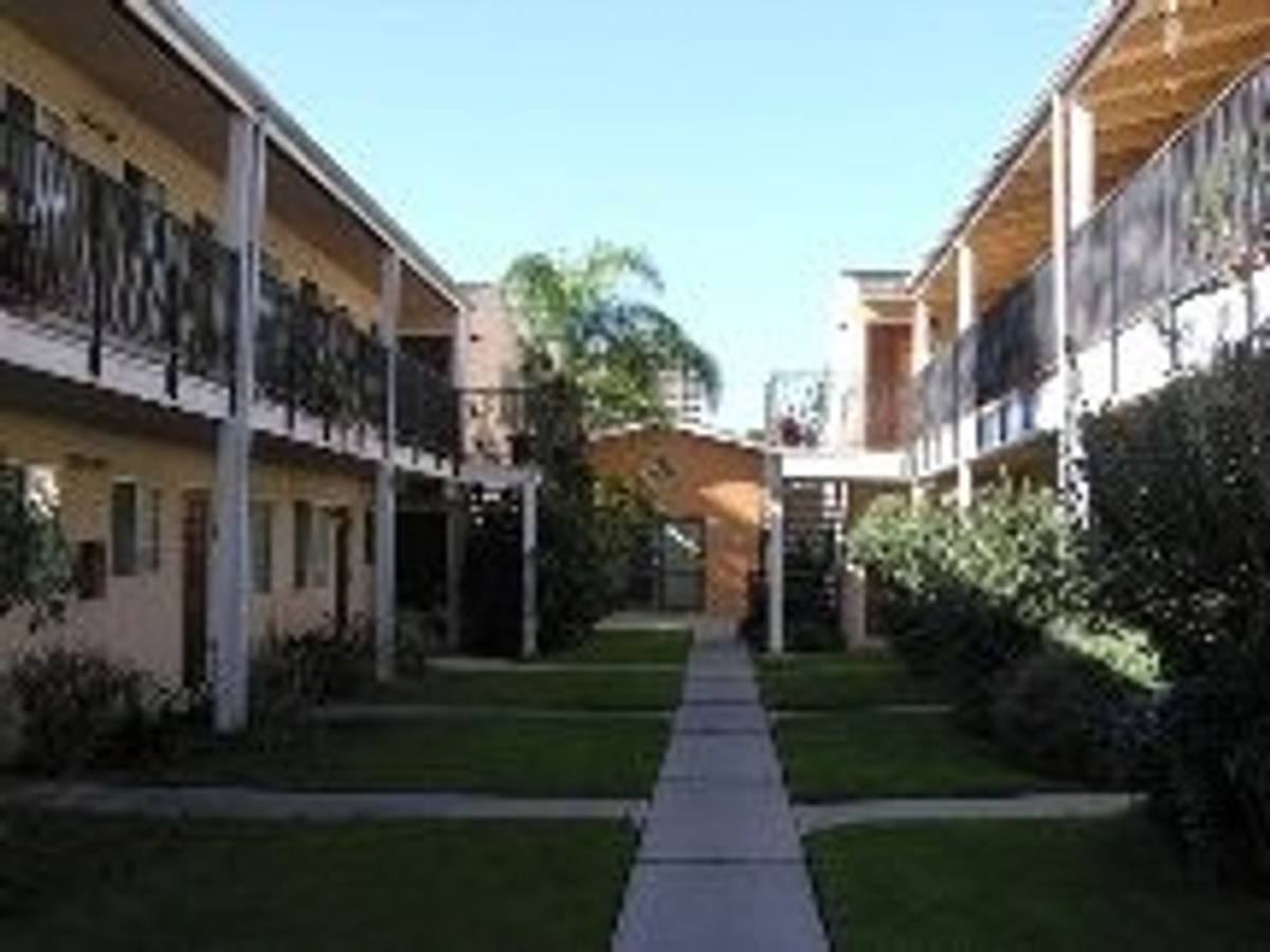 Apartment for rent at 1917, 1919 & 1921 Maple Ave, Costa Mesa, CA 92627