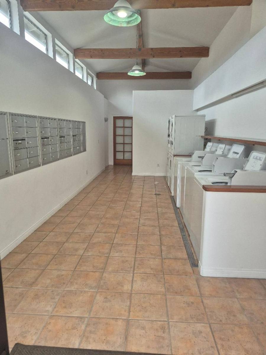 Apartment for rent at 1917, 1919 & 1921 Maple Ave, Costa Mesa, CA 92627