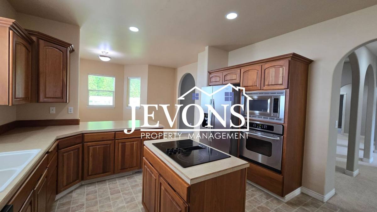 House for rent at 6601 Cherry Ridge Court, Yakima, WA 98908