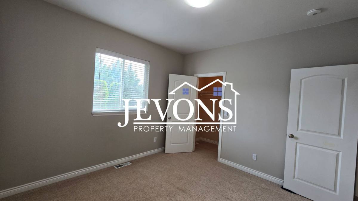 House for rent at 6601 Cherry Ridge Court, Yakima, WA 98908